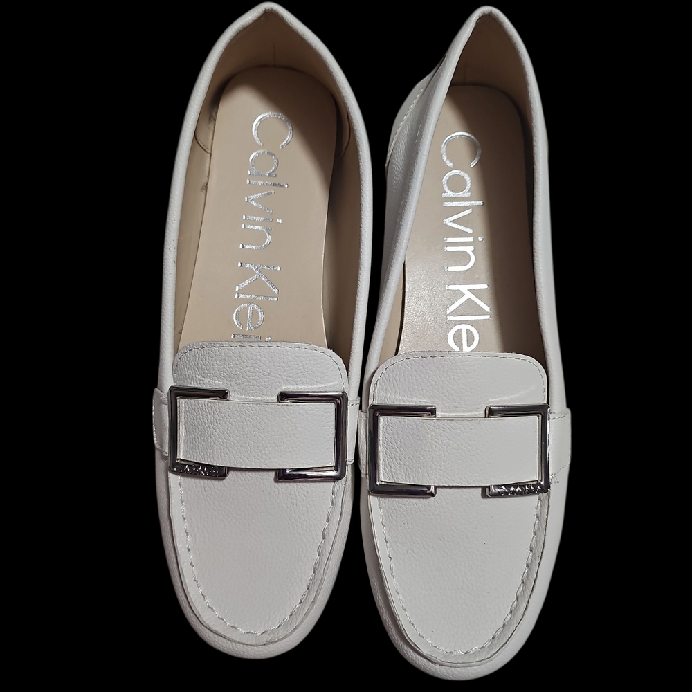 Calvin Klein White Flats Classic Design